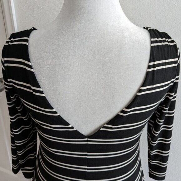 Flattering Black and White striped, V back dress from Lumiere Large - Picture 4 of 7